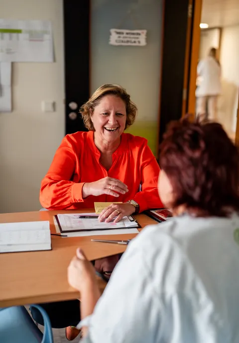 Zelfredzaamheid begint bij sociaal contact